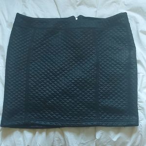 Black quilted Chic mini skirt